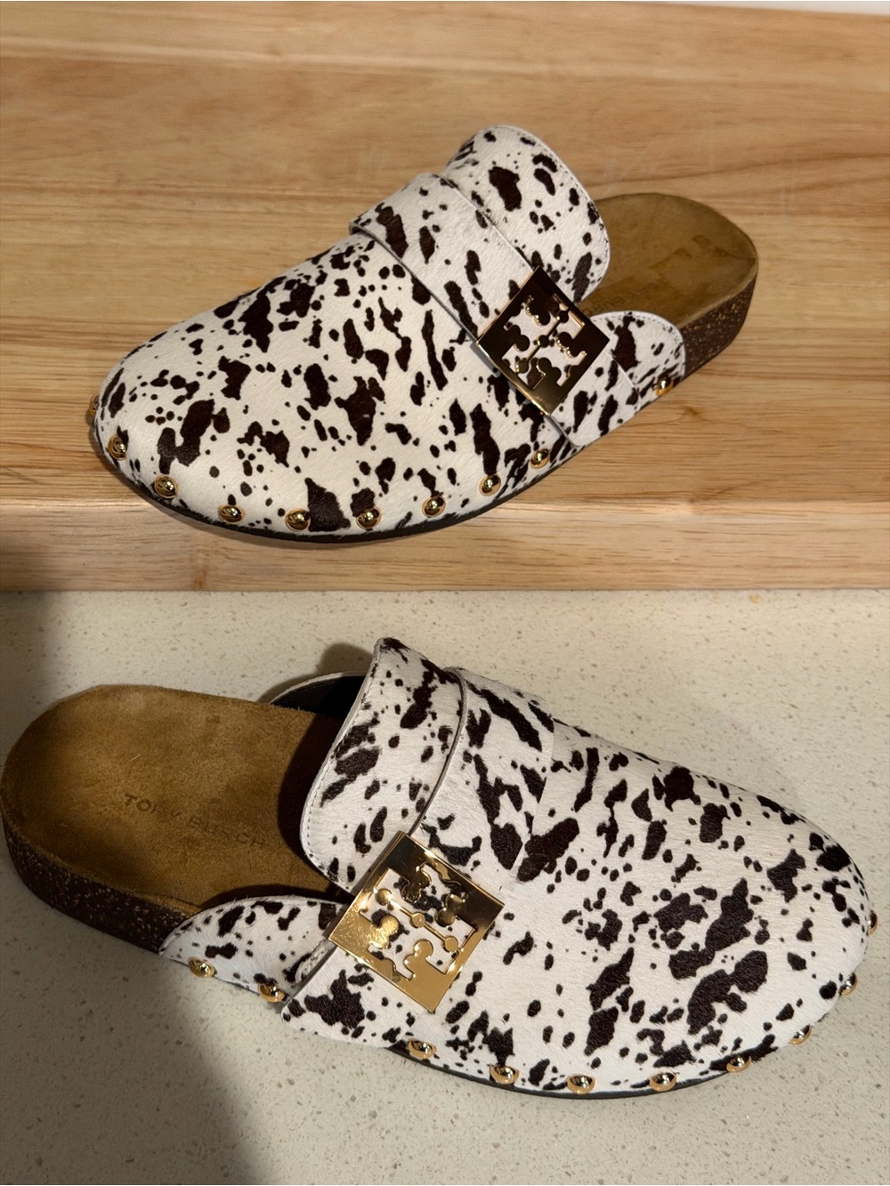 Tory Burch Womens Mellow Stud Ivory Animal Print Calf Hair Mules - Picture 8 of 11